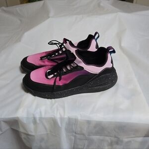 Clove Pink and Black Aeros Women's Healthcare Sneakers